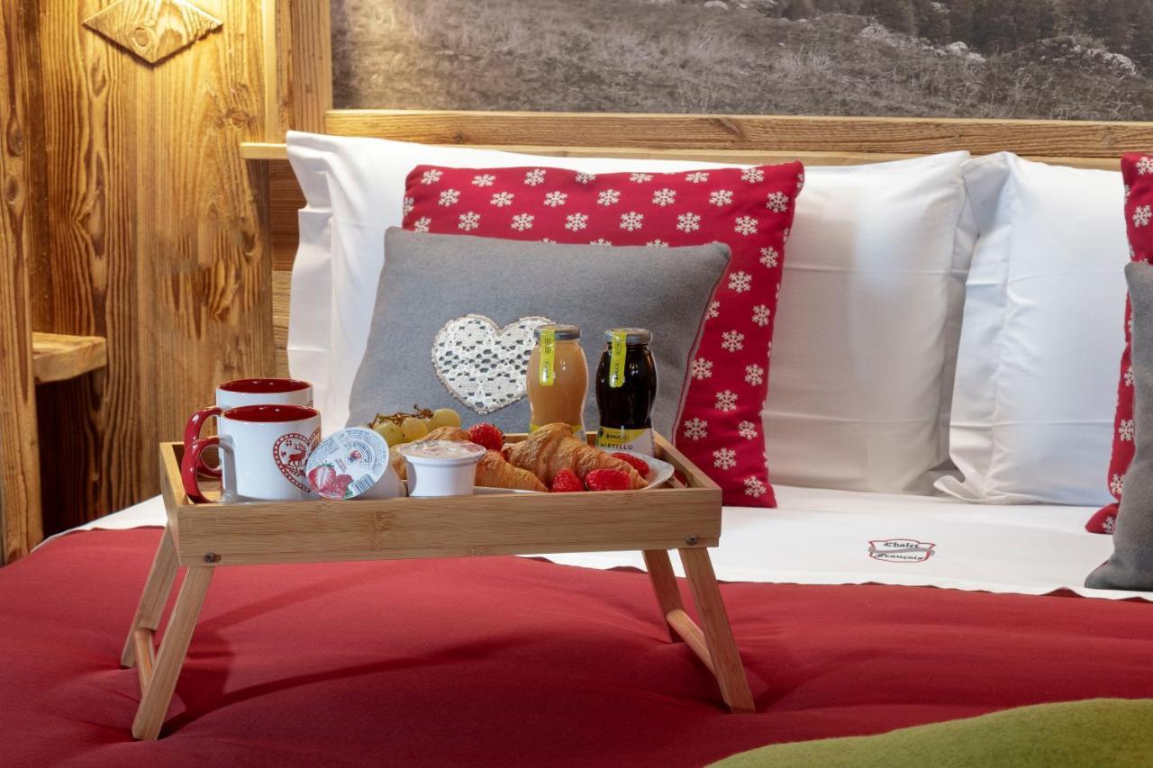 Chalet Matterhorn Francois - Central Ski Chalet With Spa And Breakfast, 100Mt Lift Breuil-Cervinia Exterior photo