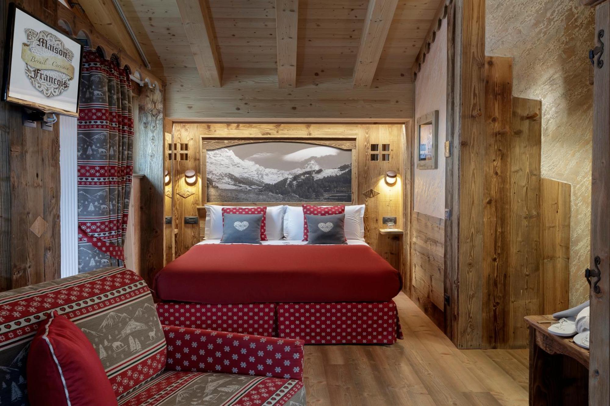 Chalet Matterhorn Francois - Central Ski Chalet With Spa And Breakfast, 100Mt Lift Breuil-Cervinia Exterior photo